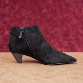 Mercedes Castillo Women Fashion Pointy toe Black Suede Night Party Boots 9.5