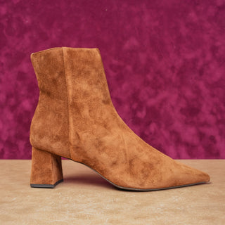 AGL Women Notch Camel Brown Suede Fashion Pointy Zip Ankle Boots sz 12.5 EUR43