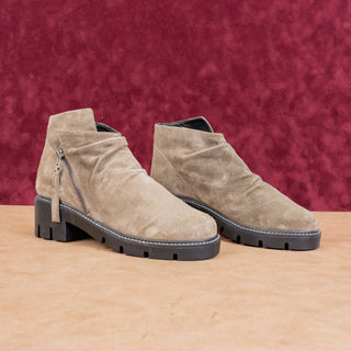 Golo Women Olive Green Zip Lug Ankle Fashion Boots sz 9