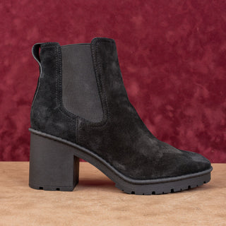 Vince Women Henderson Waterproof Chelsea Black Suede Boots sz 10US EUR 40