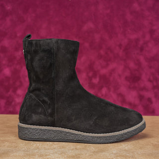 Trask Women Cassy Black Suede Zip Waterproof Ankle Boots size 6US EUR36