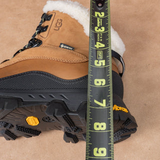 UGG Women Extreme Adirondack Meridian Hiker Lace-up Ankle Vibram Boots sz 7.5