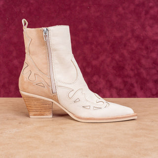 Dolce Vita Women Ramson Western Cowboy Cream Leather Ankle Boots sz 6.5