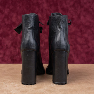 Schutz Women Zara Black Leather Lug Sole Heel Lace-up Combat Boots sz 11