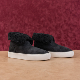 UGG Australia Lynus Women Suede Black Shearling Sneakers Ankle Boots sz 7.5