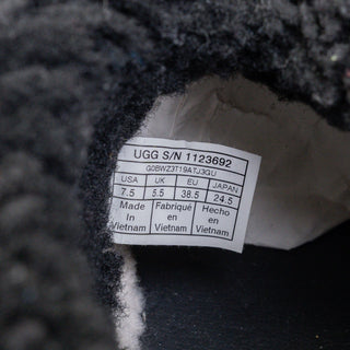 UGG Australia Lynus Women Suede Black Shearling Sneakers Ankle Boots sz 7.5