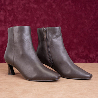 Sanctuary Women Sleek Brown Leather Fashion Dress Ankle Boots sz 8