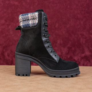 Veronica Beard Women Westport Water Resistant Black Suede Chunky Boots sz 9.5