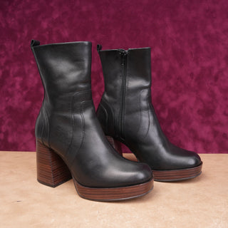 Steve Madden Women Edson Black Leather Vintage Y2K Retro Boots sz 7.5