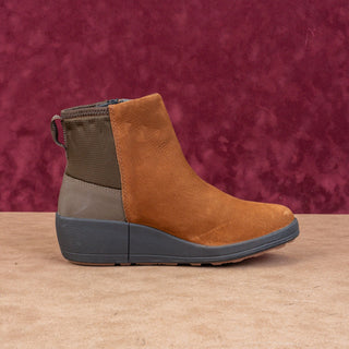 Bogs Women Vista Rugged Cognac Suede Zip Waterproof Ankle Boots sz 6US EUR37