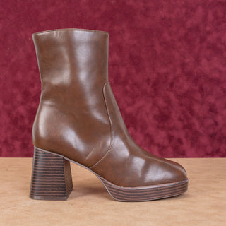 BP Women Vegan Brown Leather Platform Block Heel Ankle Boots sz 9