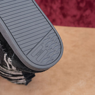 TOMS Women Nepal Black Wool Stripe Warm Boots sz 9