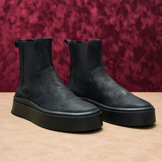 Vagabond Women Stacy Black Leather Flat Chelsea Ankle Boots sz 8US EUR38