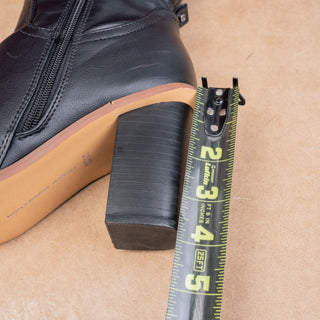 French Connection Wmn Black Vegan Leather Wide Calf Square Toe Stretch Boots 10