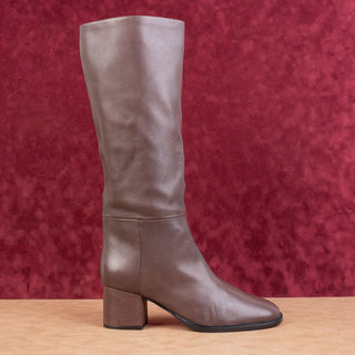 Nordstrom Women Helia Wide Calf Brown Leather Fashion Riding Knee Boots sz 12