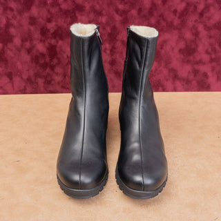 La Canadienne Women Aidan Black Leather Warm Lined Zip Slim Ankle Boots sz 11