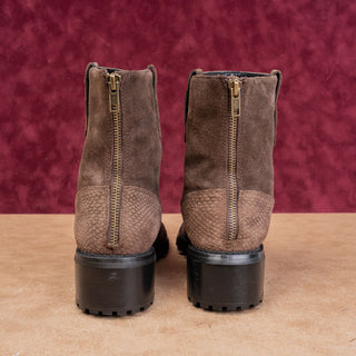 Lori Goldstein Women Brown Tap Suede Back Zip Lug Ankle Fashion Ankle Boots sz 9