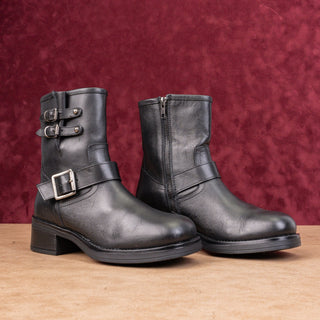 Steve Madden Women Archie Black Leather Harness Moto Biker Ankle Boots sz 7