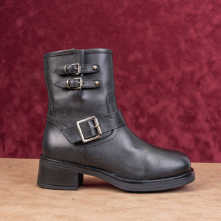 Steve Madden Women Archie Black Leather Harness Moto Biker Ankle Boots sz 7