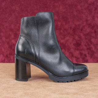 Cole Haan Women Foster Black Leather GrandOS Heeled Zip Ankle Boots sz 9