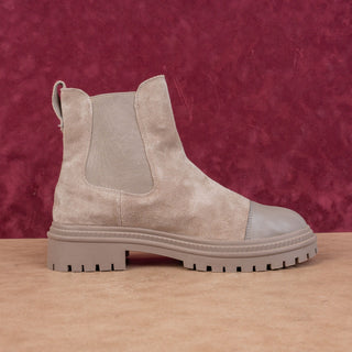 Steve Madden Women May taupe Suede Leather Toe Cap Slip on Chelsea Boots sz 11