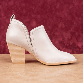 Jeffrey Campbell Women Rosalee Ivory Leather Western Cowboy Boots size 7.5