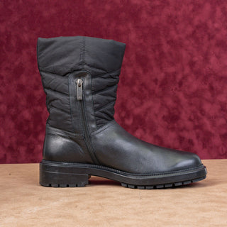 Aquatalia Lori Black Waterproof Slim Leather Zip Quilted Moto Ankle Boots sz 9.5