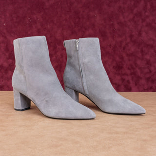 Calvin Klein Women Finch Grey Suede Pointy Toe Ankle Boots Size 9