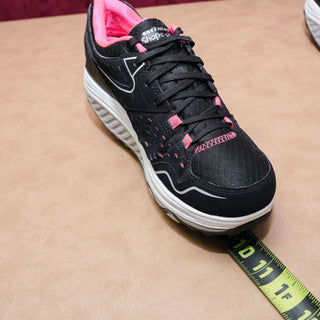 Skechers Women Shape Ups 2.0 Black Fabric Comfort Fashion Sneakers sz 8
