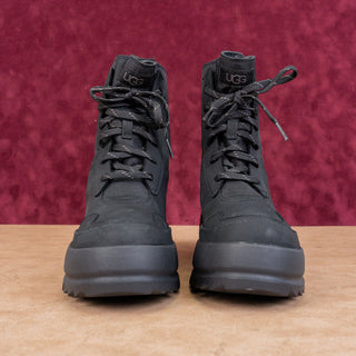 UGG Women The UGG Lug Platform Lace-up Black Leather Combat Boots sz 9