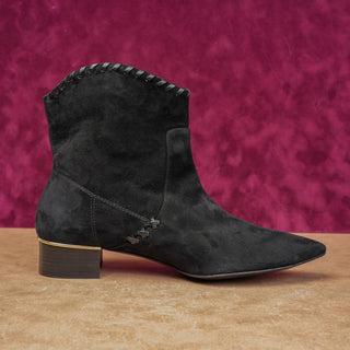 Bruno Magli Women Marlene Western Black Suede Ankle Boots size 11US EUR41