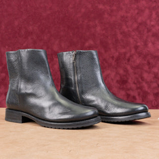 Frye Women Veronica Inside Zip Moto Biker Black Ankle Leather Lug Boots size 11