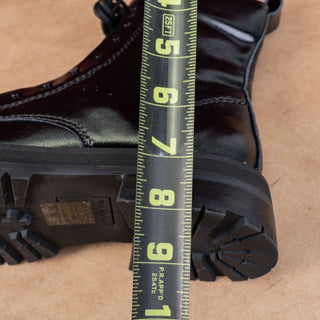 Dolce Vita Women Rain Black Leather Festival Zip Lug Combat Ankle Boots sz 5.5