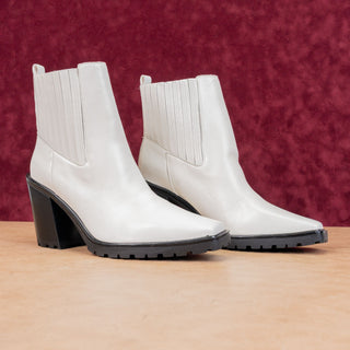 Vince Camuto Women Aresse White Leather Western Chelsea Ankle Boots sz 11