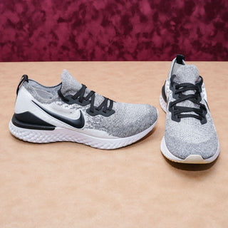 Nike Men Epic React Flyknit Black White Fabric Running Sneakers shoes sz 10.5