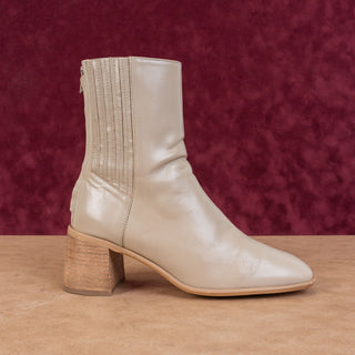 EB By Miista Wmn Inka Beige Leather Buckle Square Retro Ankle Boots 8US EUR38