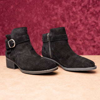 Born Women Morocco Comfy Cushion Black Distress Leather Buckle Ankle Boots 9