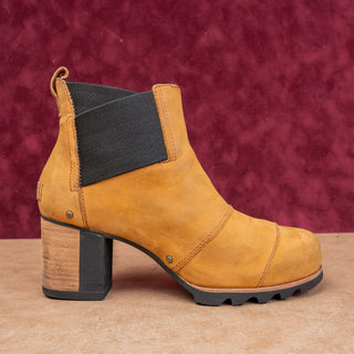 Sorel Women Addington Wheat Nubuck Stacked Heel Chelsea Ankle Boots sz 9