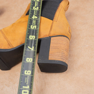 Sorel Women Addington Wheat Nubuck Stacked Heel Chelsea Ankle Boots sz 9