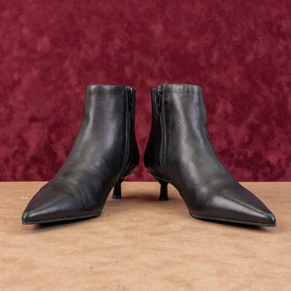 Donald Pliner Women Dazha Black Leather Zip Pointy Toe Dress Office Boots sz 7.5