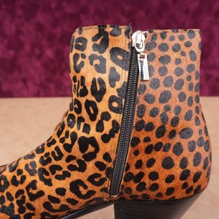 Schutz Women Amalya Leopard Print Western Cowgirl Festival Ankle Zip Boots sz 8.5