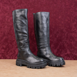 Marc Fisher Women Malena Black Leather Platform Vintage Retro Lug Boots size 6