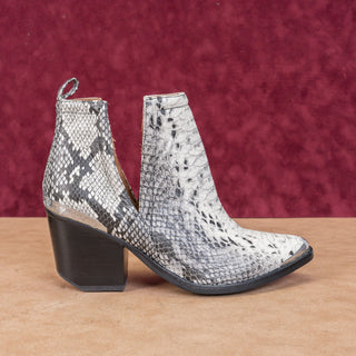 Jeffrey Campbell Wmn Cromwell Snake Print Leather Western Cowboy Ankle boots 7.5