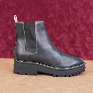 Marc Fisher Women Pirro Chelsea Platform Black Leather Ankle Boots size 8.5