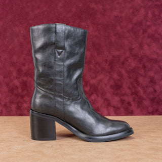 Jeffrey Campbell Women Desert Cowboy Western Black Leather Pull Tab Boots sz 6.5