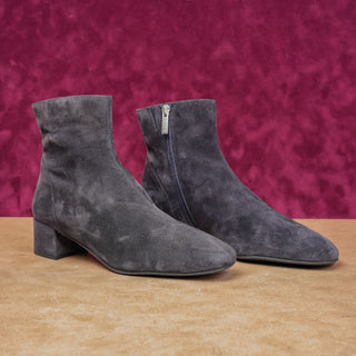 Aquatalia Women Reiss Dark Grey Fine Suede Dressy Zip Boots size 7