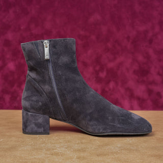 Aquatalia Women Reiss Dark Grey Fine Suede Dressy Zip Boots size 7