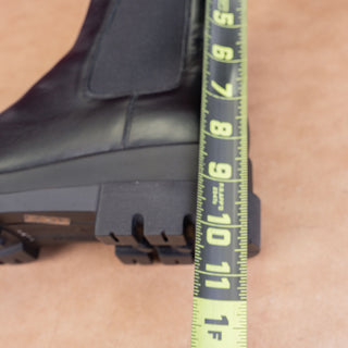 La Canadienne Wmn Braydon Black Leather Lug Chelsea Waterproof Boots 9.5US EUR40