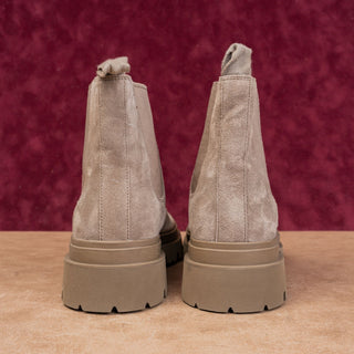 Vince Men Reggio Flint Beige Suede Water Repellent Slip Chelsea Boots 7US EUR40