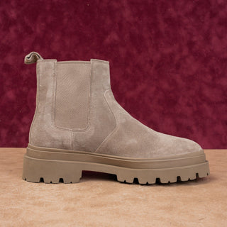 Vince Men Reggio Flint Beige Suede Water Repellent Slip Chelsea Boots 7US EUR40